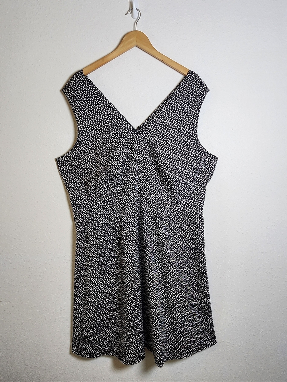 Lane Bryant Polka Dot Sleeveless Midi Dress Black White Size 22 Stretch Classic